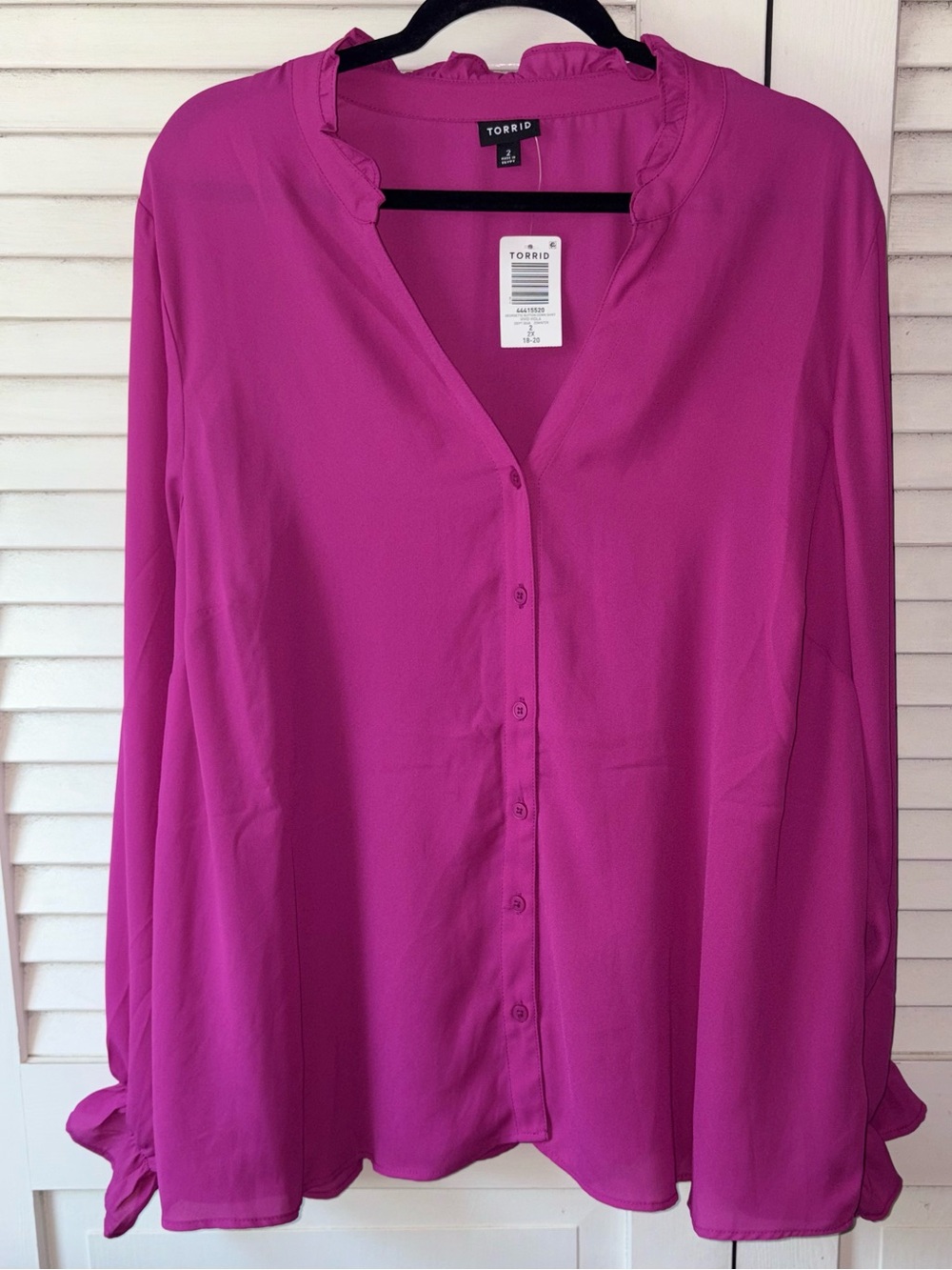 NWT Torrid Georgette Button Down Blouse 2X Vivid Viola Ruffle Neck Plus78krf\u7/ - Picture 2 of 5